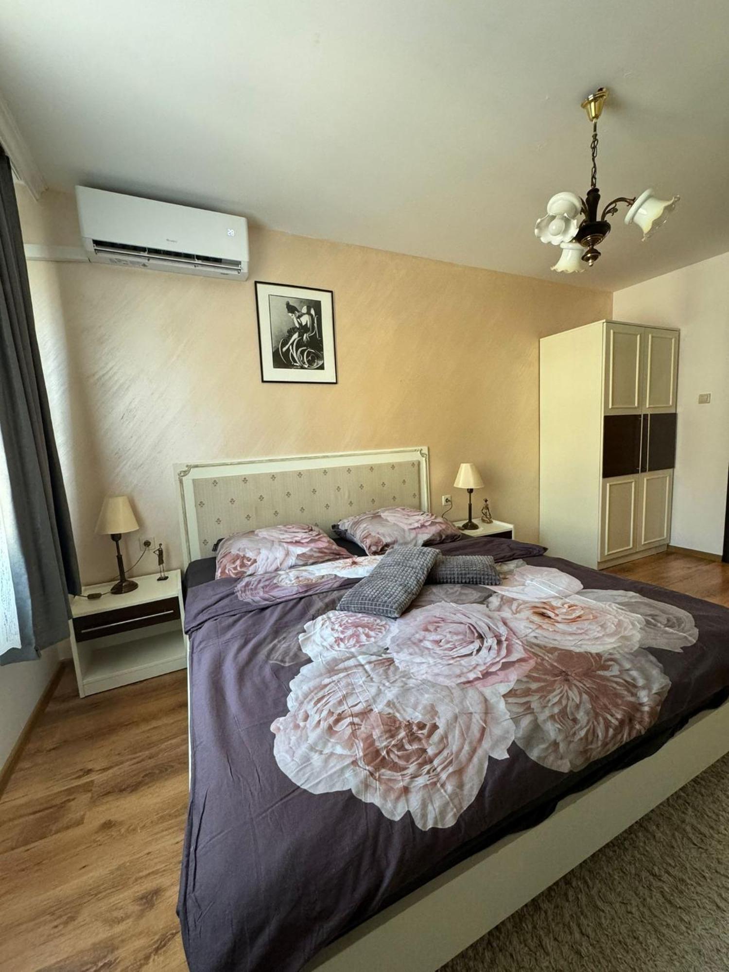 The Master And Margarita Apartment, Майстора И Маргарита, Two Bedroom Apartament Burgas Exterior photo